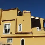펜션 Casa Ronnie 칼페